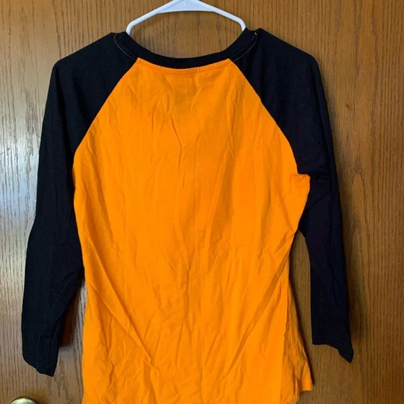 Hello Kitty by Sanrio Halloween Raglan Top – Women’s Medium 🎃👻 - Picture 5 of 6